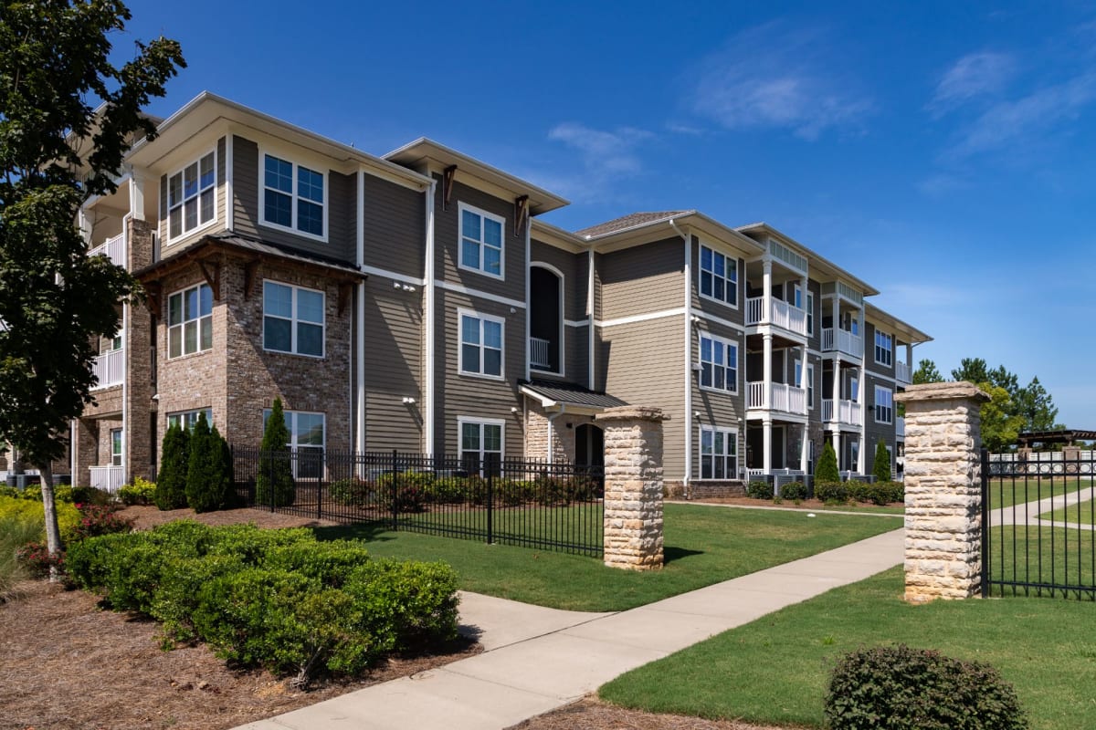 Apartments near The Shops at Greenridge Abberly Market Point